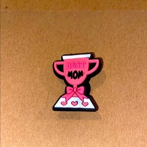 🐊6/$12🐊 Best Mom Trophy Croc Charm